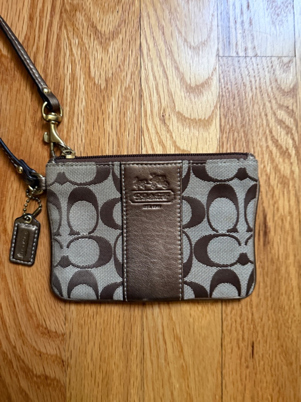 Vintage Coach Signature Brown & Bronze Metallic Wristlet with Hangtag